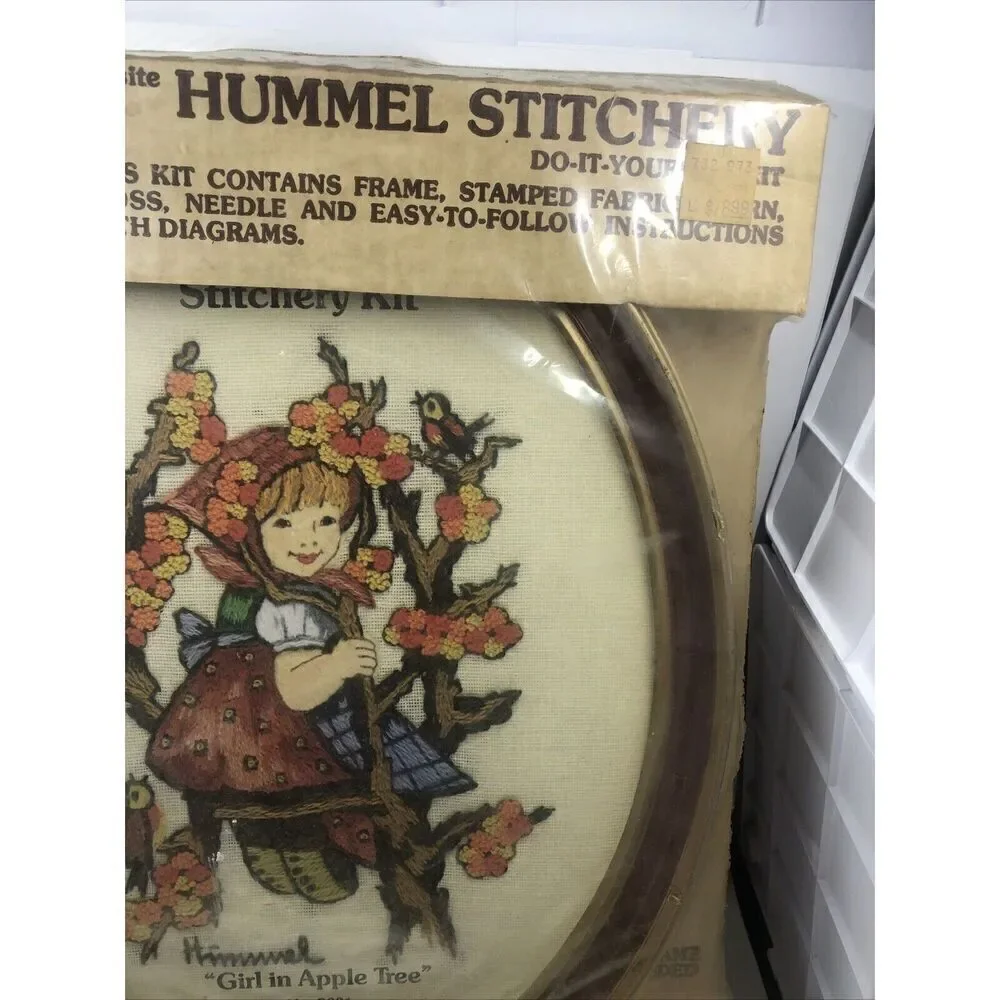 *Hummel Stitchery Kit 9”x12” Girl In Apple Tree Unopened #8031 Frame . Vintage